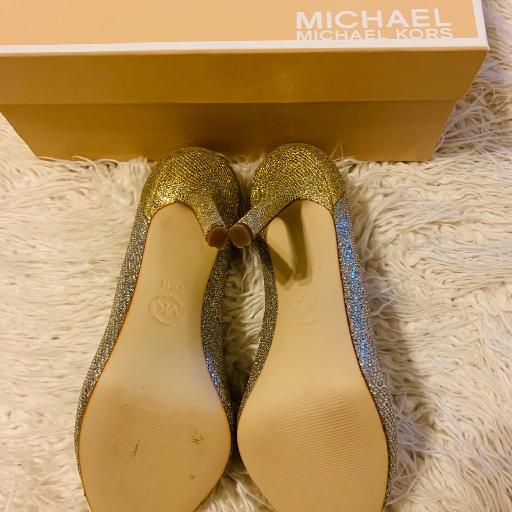 MICHAEL Kors SINCLAIR Pump - Picture 2 of 2
